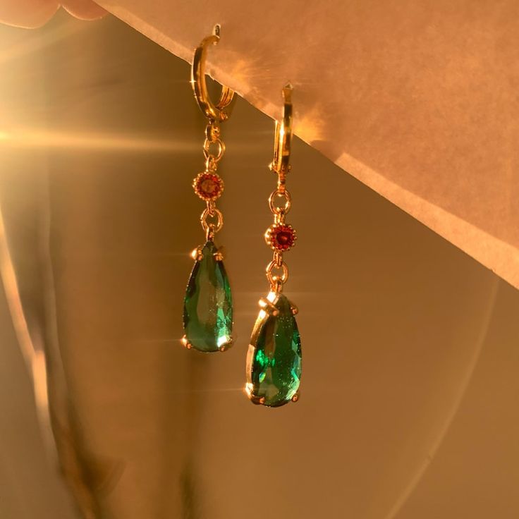 Boucles d'oreilles vintage en émeraude Howl