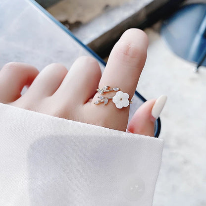 Bague Réglable en Or avec Fleurs Sauvages et Zircons