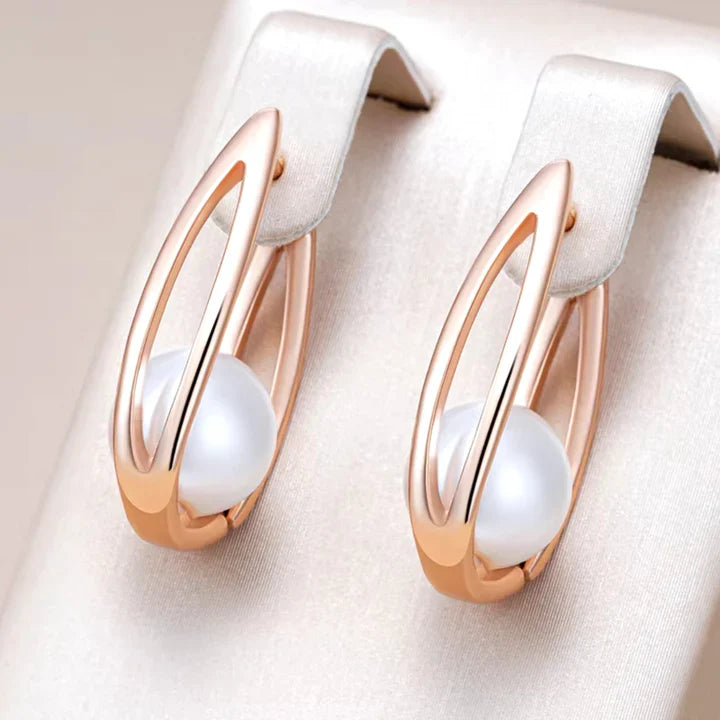 Boucles d'oreilles élégantes en perles dorées