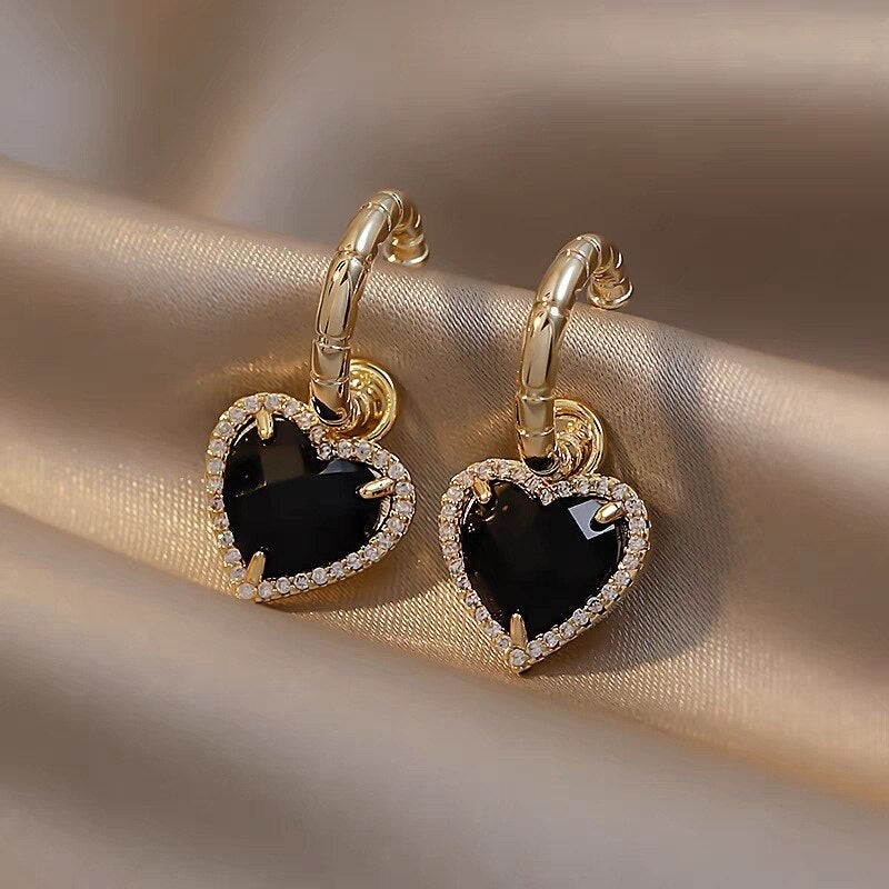 Boucles d'oreilles coeur noir en or