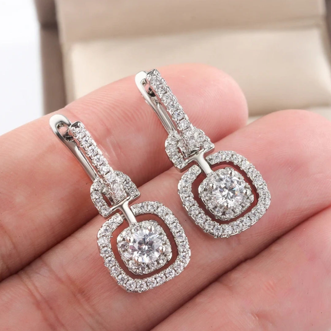 Boucles d'oreilles carrées brillantes en argent élégant