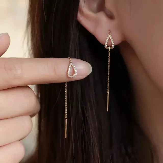 Elégantes boucles d'oreilles creuses plaquées or et brillantes