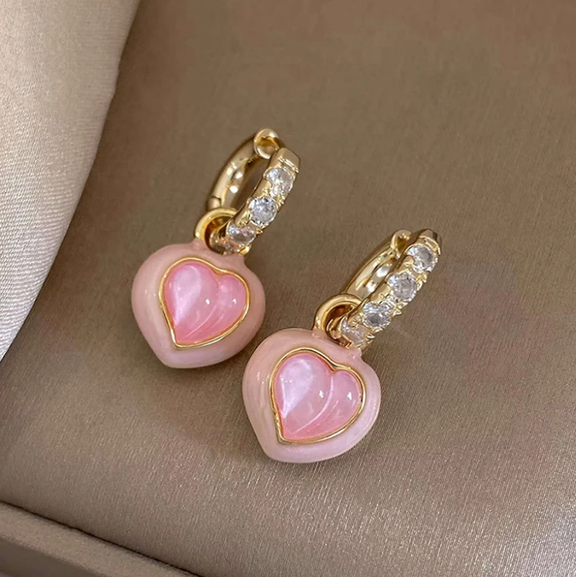 Boucles d'oreilles élégantes en forme de cœur rose