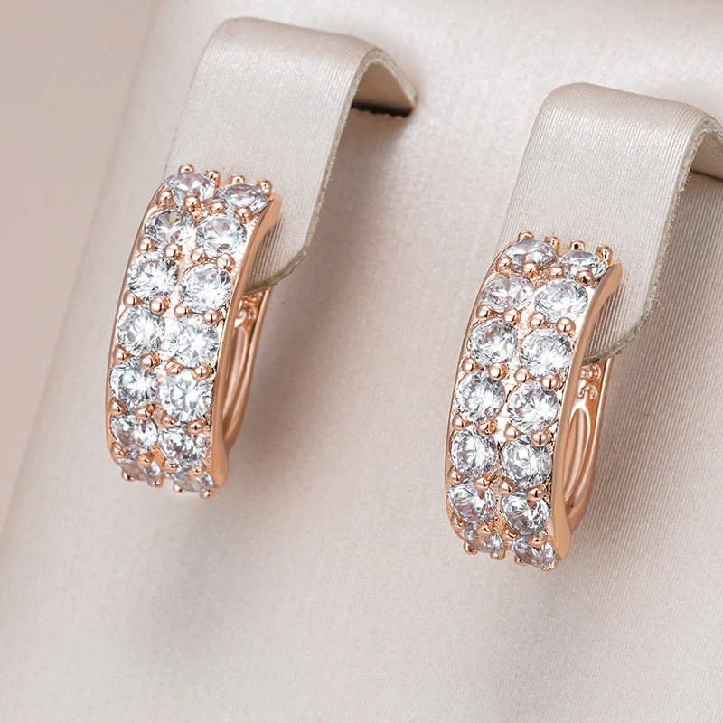 Boucles d'oreilles élégantes et brillantes incrustées