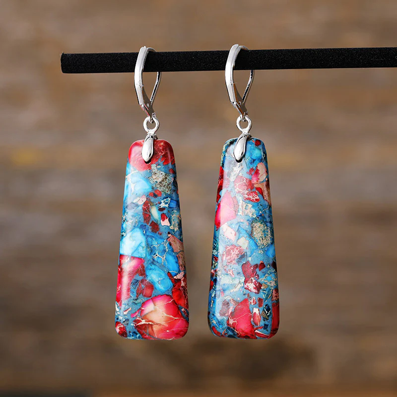 Boucles d'oreilles pendantes vintage en pierres colorées