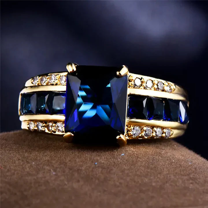 Bague vintage en or et zirconium bleu