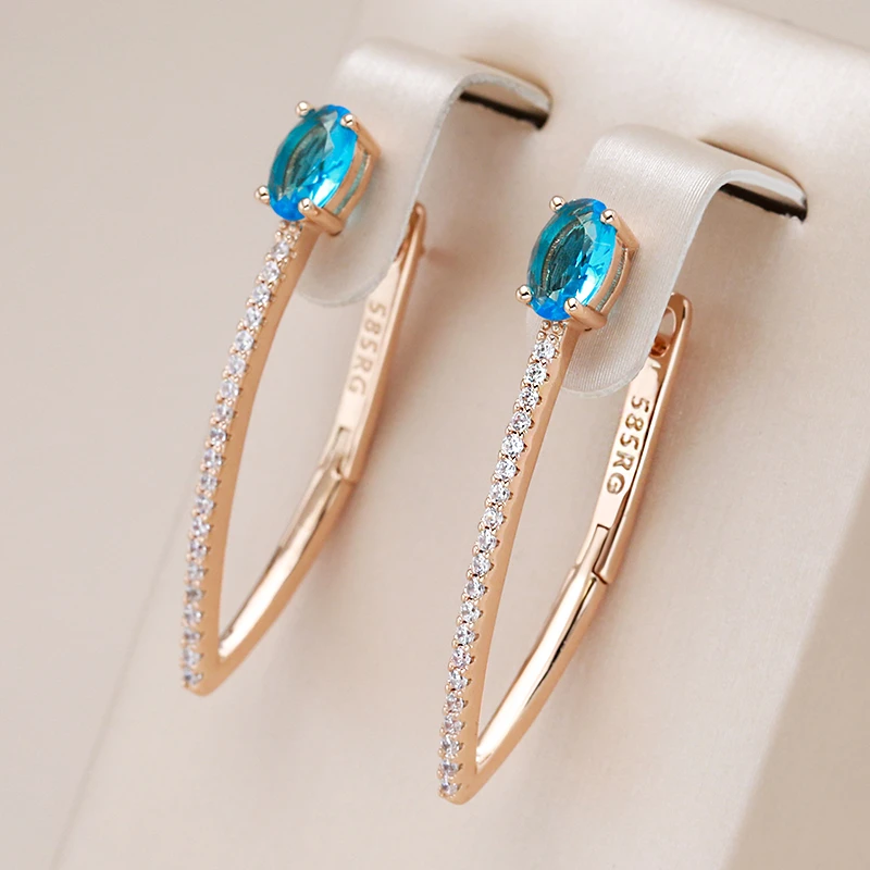 Boucles d'oreilles Elégant avec Zircon Bleu en Or